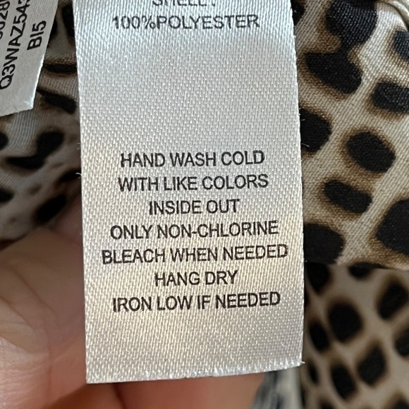 Calvin Klein Top Women 2X Black Animal Print Safari Preppy Classic Mature Resort - Picture 9 of 13